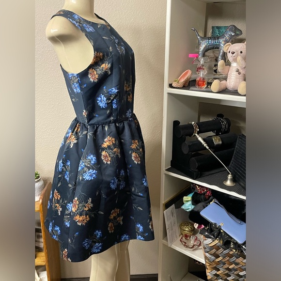 💙Very Cute XS Zara Basic Dress With Pockets - Picture 3 of 5